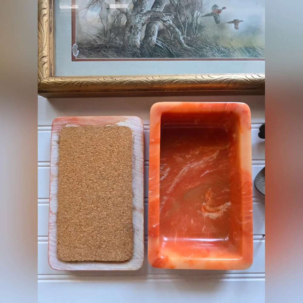 Vintage America Home Accents Collection with Gold and Brown Tones - Picture 15 of 15